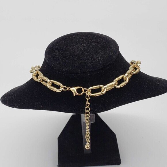 Authentic Louis Vuitton Lock & Key with Unbranded Gold Plated Chain Necklace - Picture 3 of 11